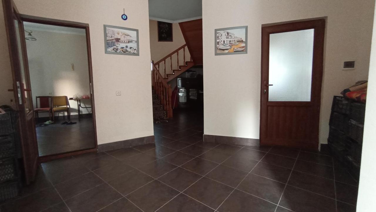 Guest House Karla Kobuleti Esterno foto